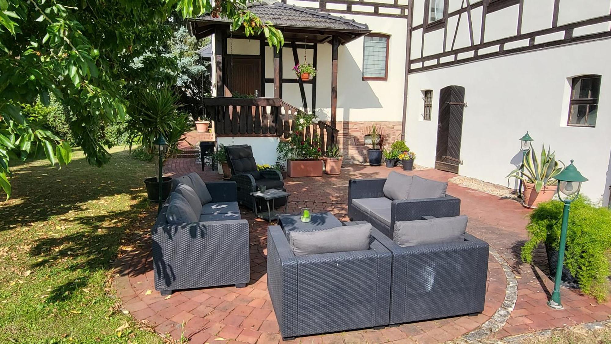 Apartments Am Saalebogen Mit Gartenterrasse, Grillkamin, Freie Parkplaetze Rudolstadt Extérieur photo