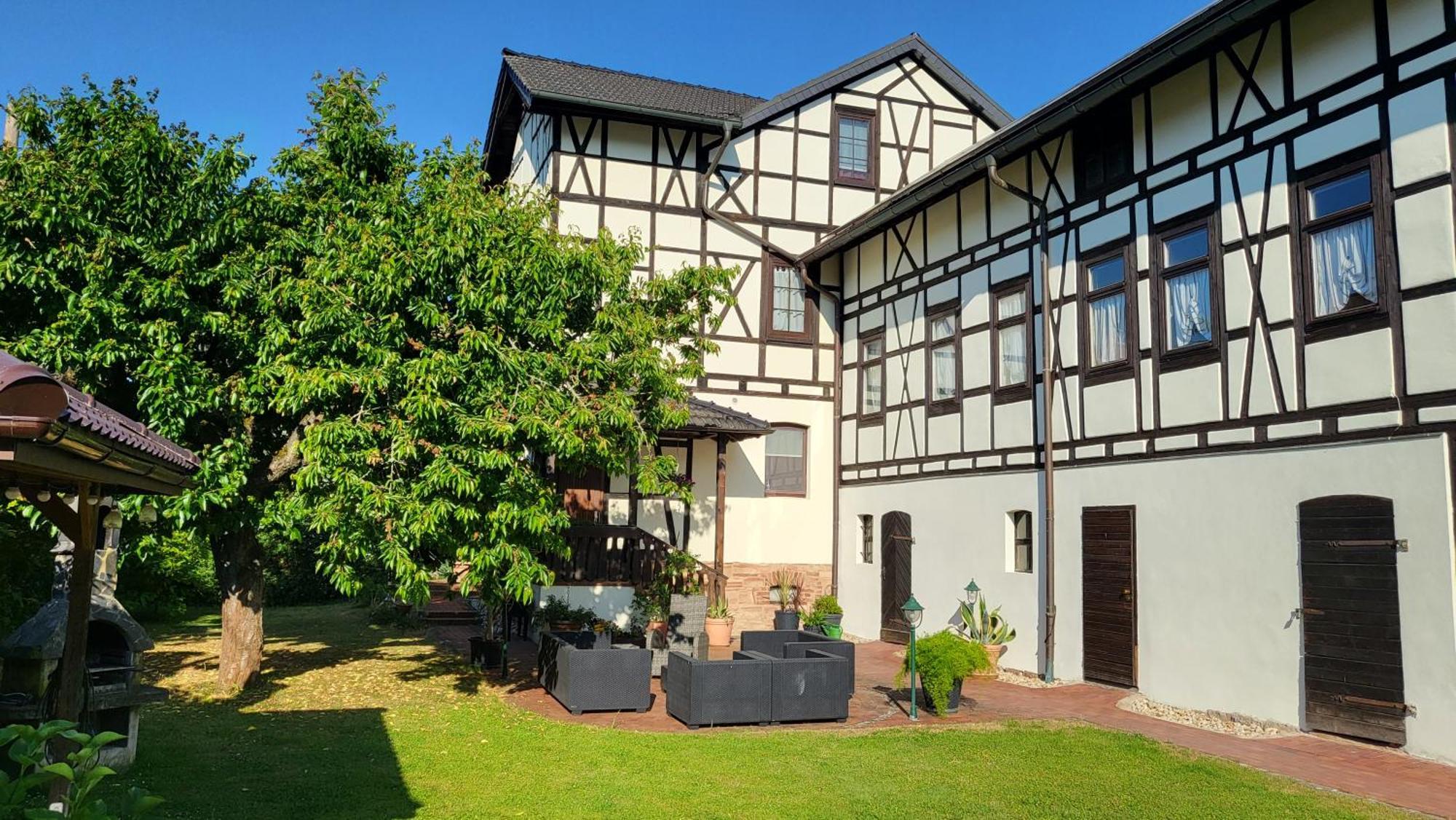 Apartments Am Saalebogen Mit Gartenterrasse, Grillkamin, Freie Parkplaetze Rudolstadt Extérieur photo